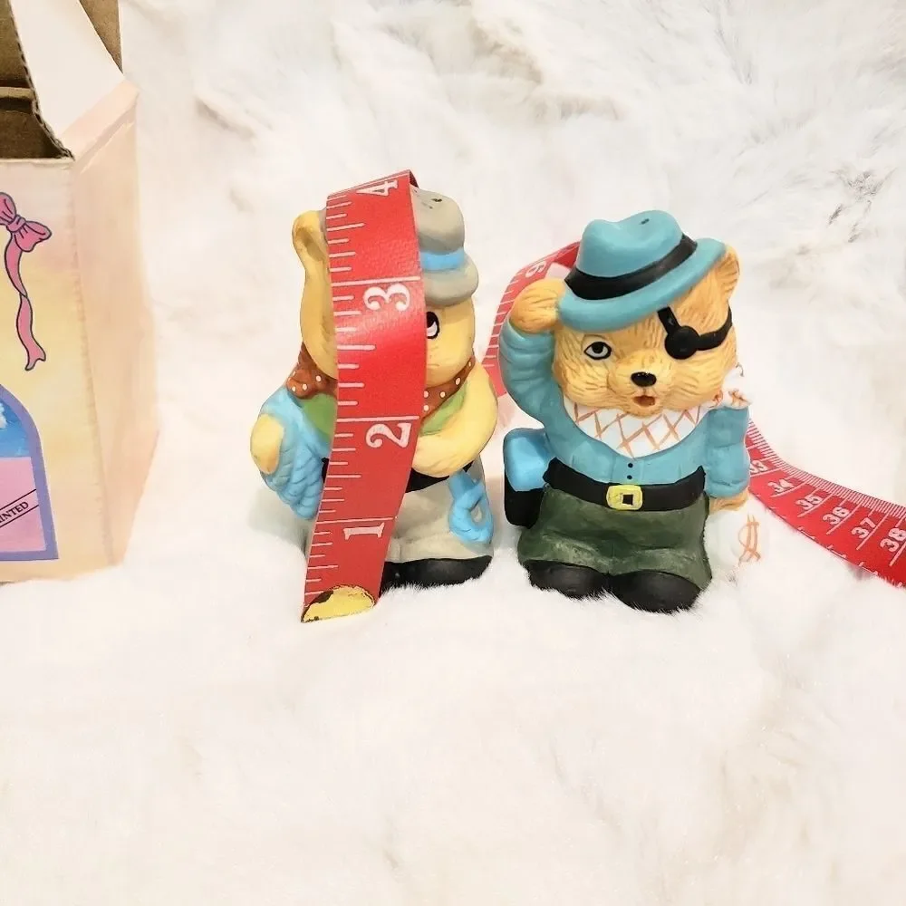 Salt & Pepper Shakers
